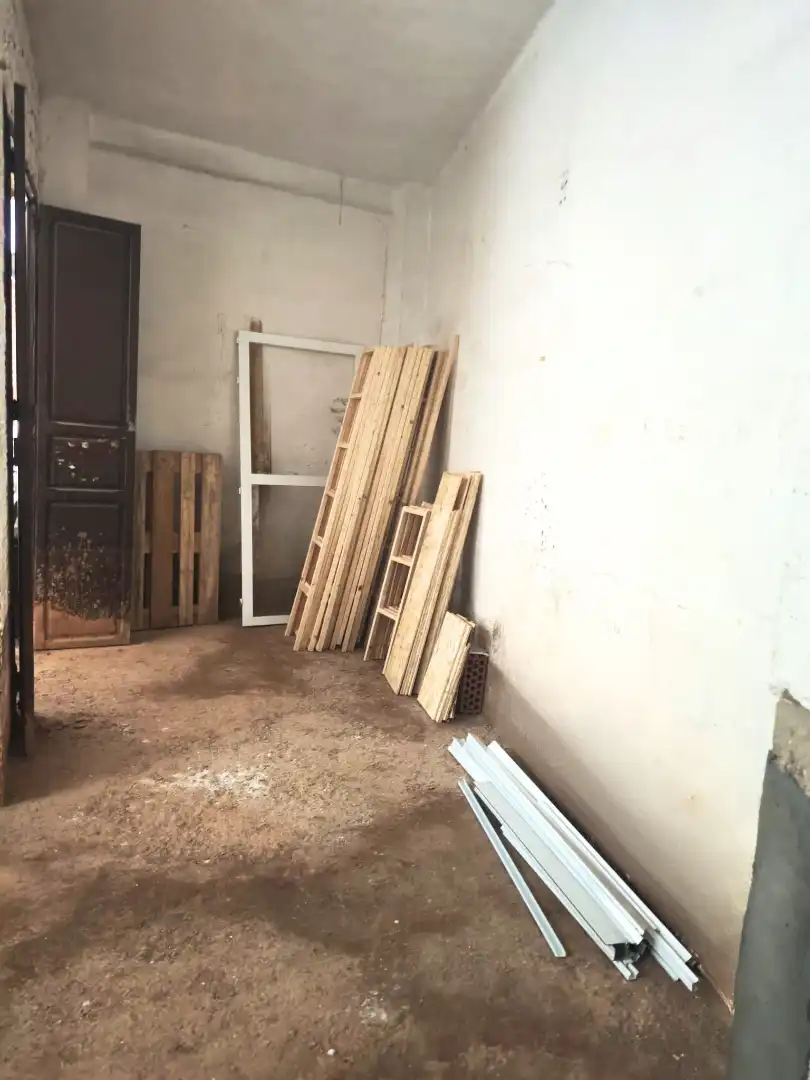 Gewerbefläche zur Miete in Carrer Manises 8, imagen 2
