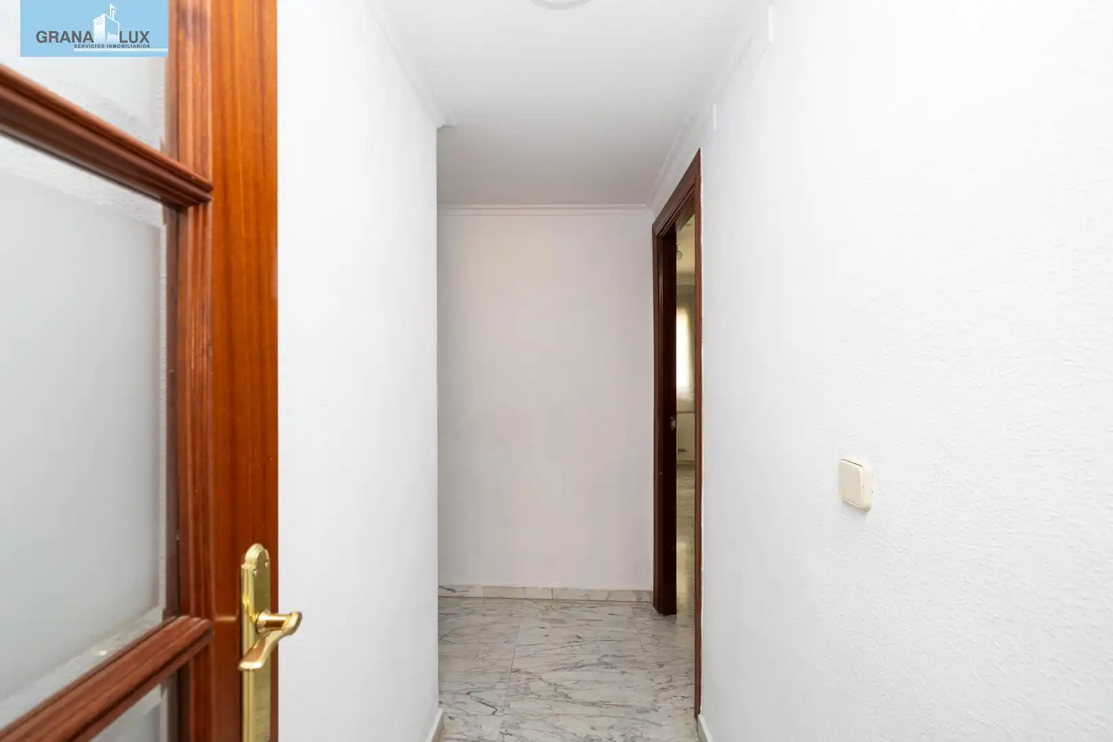 Flat for sale in Granada