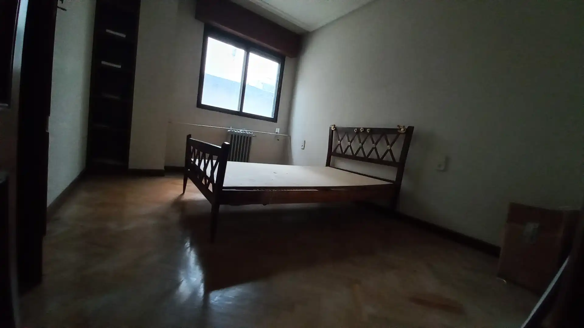 Dormitori de Pis en venda en Zamora Capital  amb Calefacció, Parquet i Traster