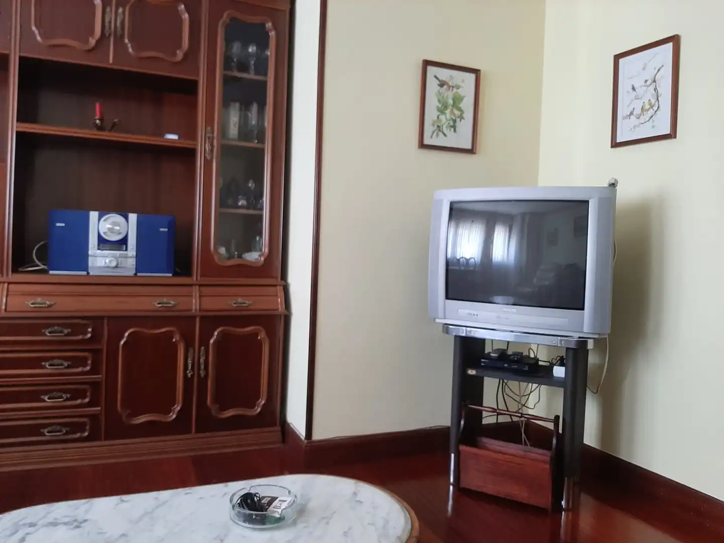 Wohnzimmer von Wohnung zum Verkauf in Elantxobe mit Terrasse, Ofen und Balkon