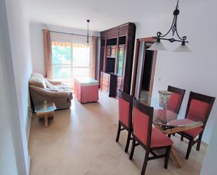 Sala d'estar de Pis de lloguer en Sanlúcar de Barrameda amb Jardí privat, Terrassa i Moblat