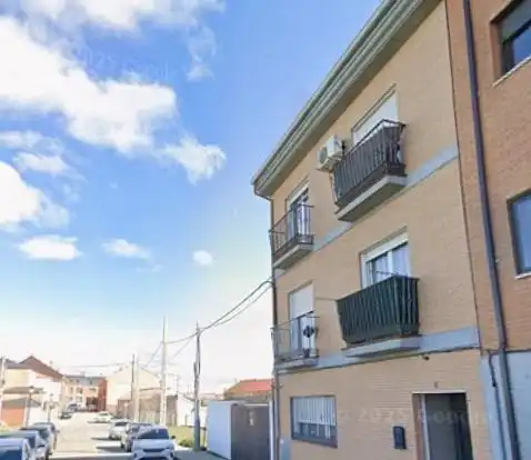 Vista exterior de Dúplex en venta en El Viso de San Juan