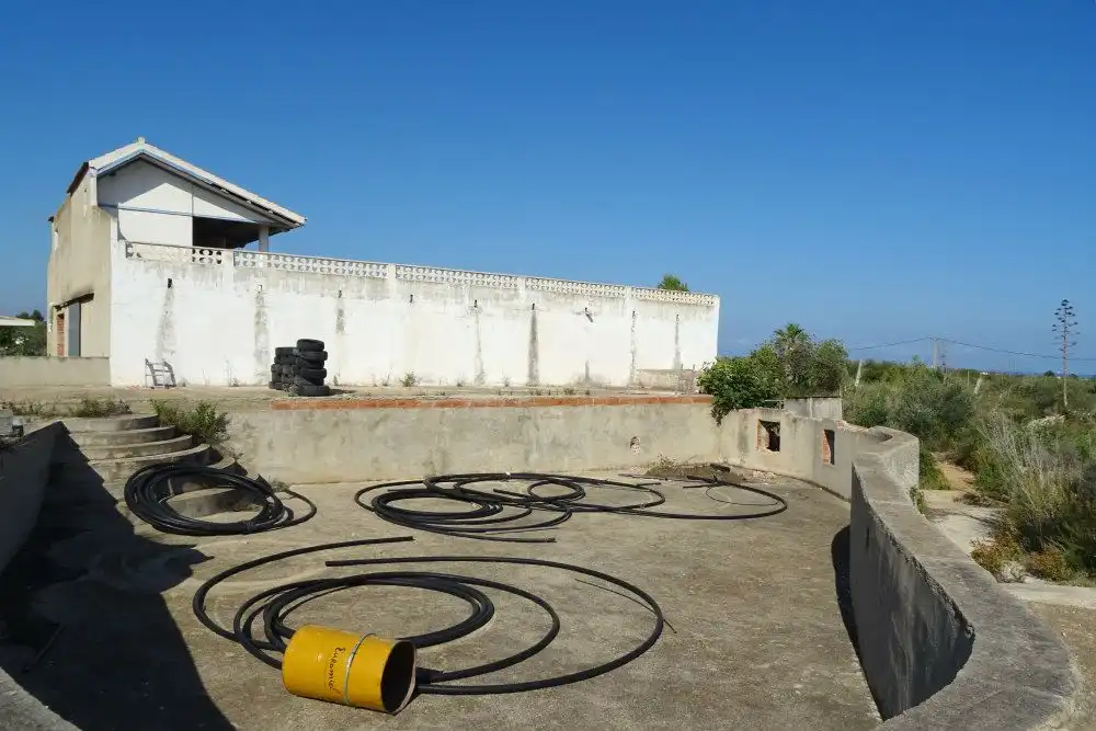 Garden of Buildings for sale in L'Ametlla de Mar 