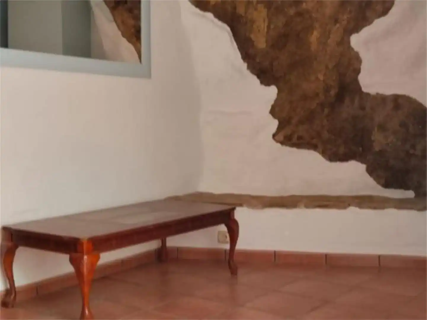 Casa adosada en venda en Yunquera amb Moblat i Balcó
