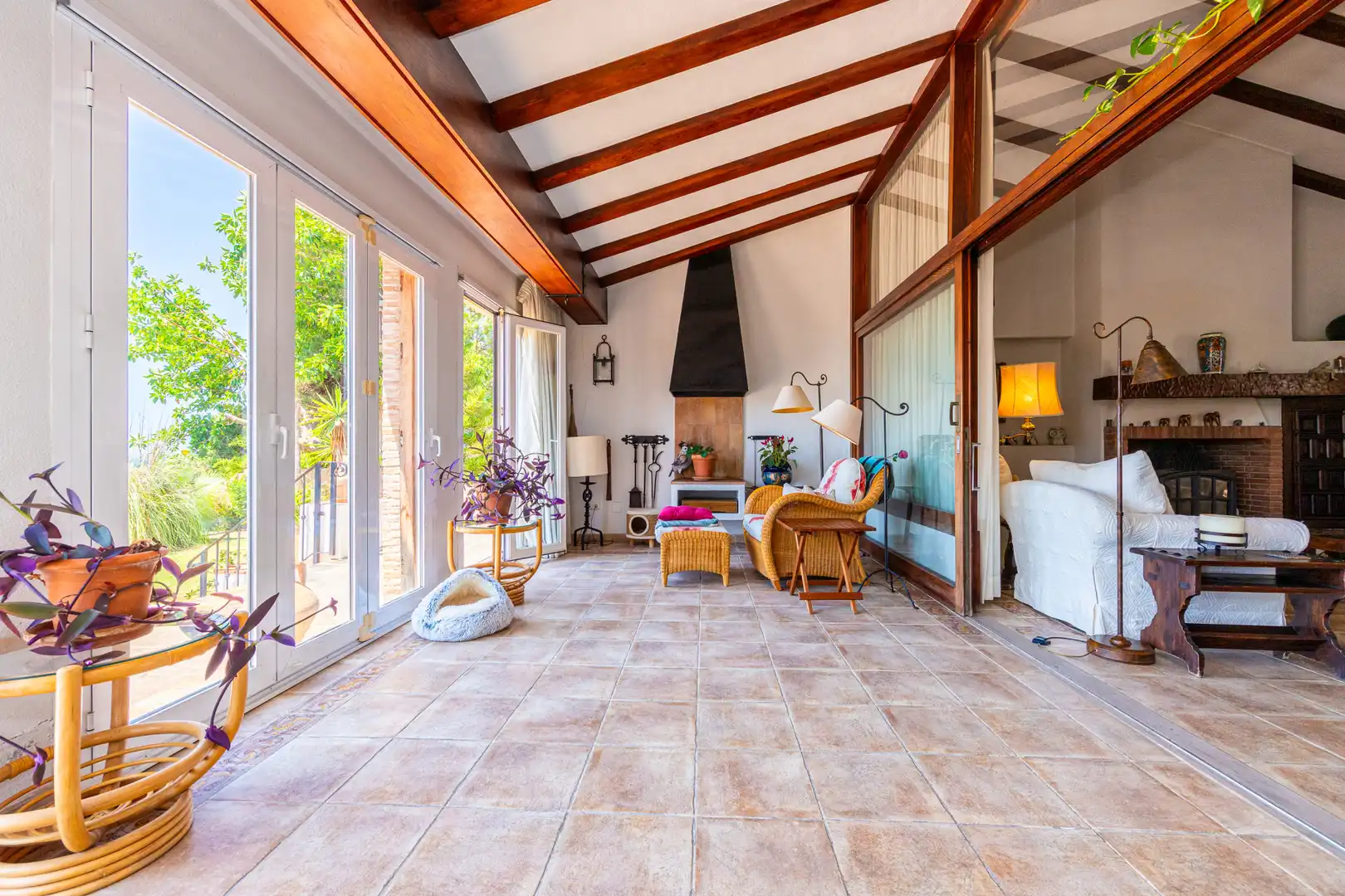 Sala d'estar de Casa o xalet en venda en Mijas amb Aire condicionat, Jardí privat i Terrassa