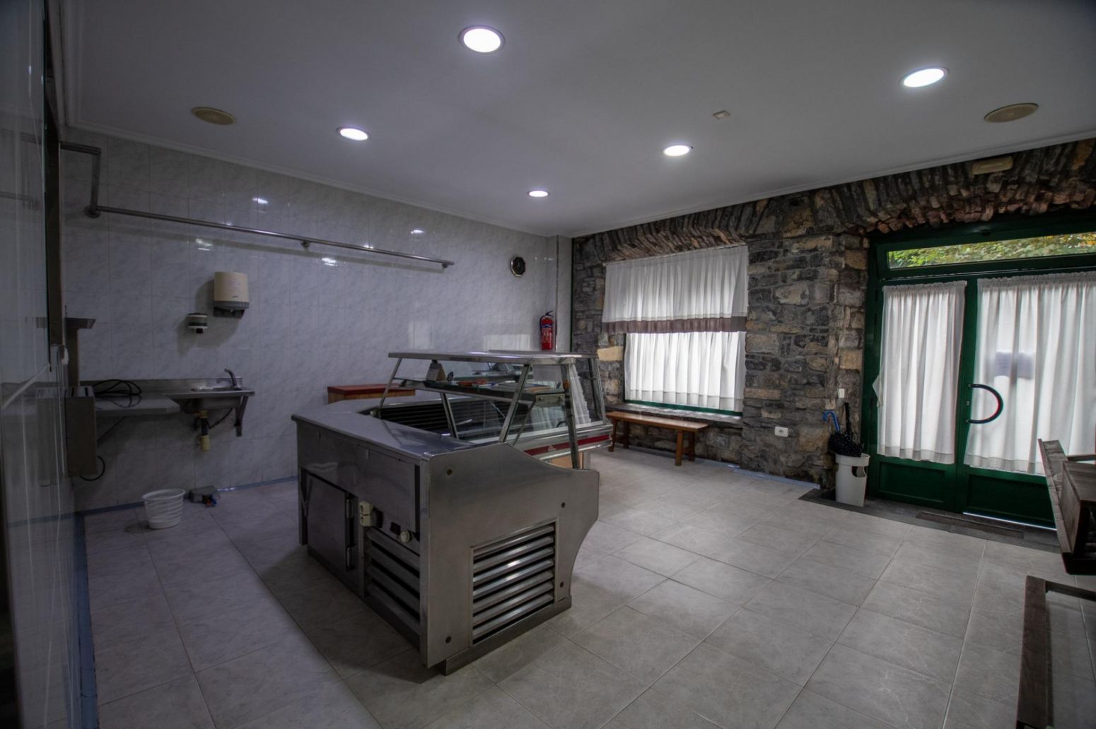 Kitchen of Premises for sale in Villaviciosa  with Terrace