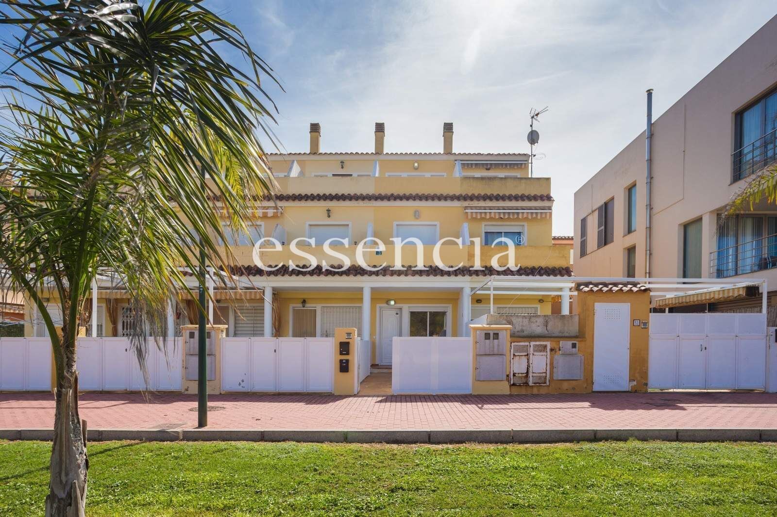 Vista exterior de Casa o chalet en venta en Miramar con Aire acondicionado, Jardín privado y Terraza