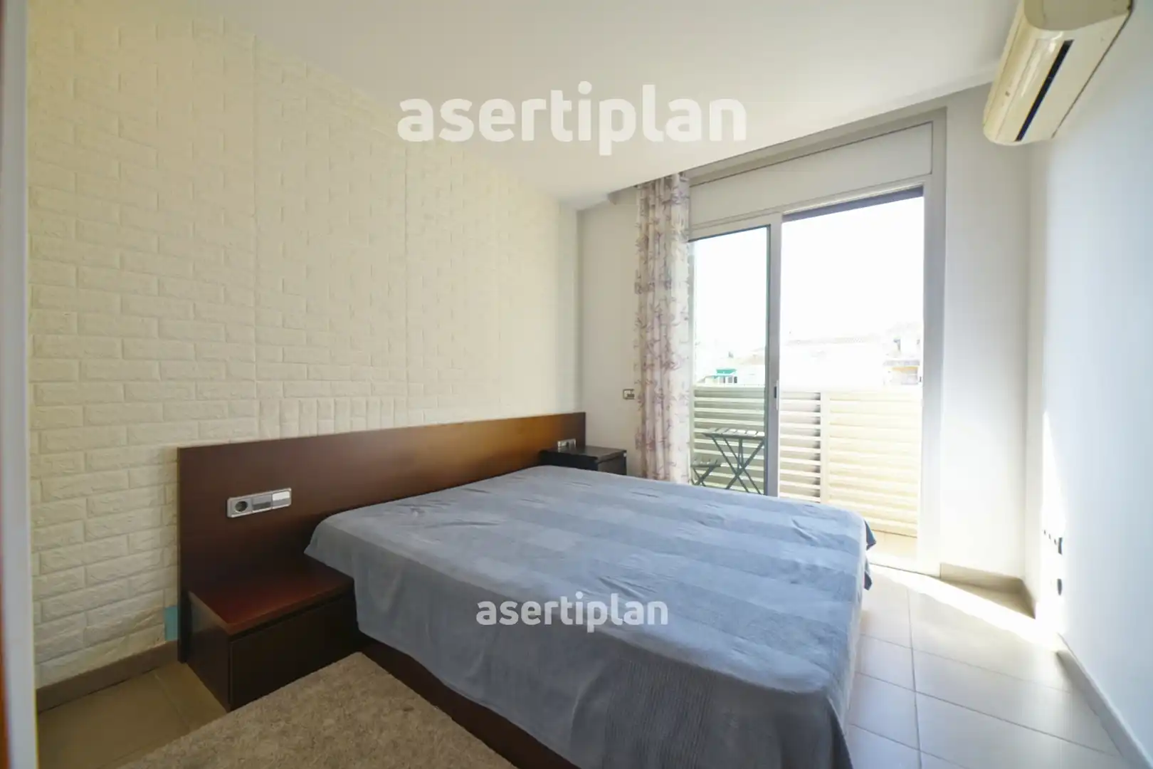Wohnung zur Miete in Camí Ral de la Mercè, Centre