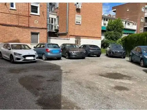 Parking de Piso en venta en Madrid con Aire acondicionado y Amueblado