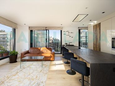 Penthouse mit Balkon zum Verkauf in La Catalana