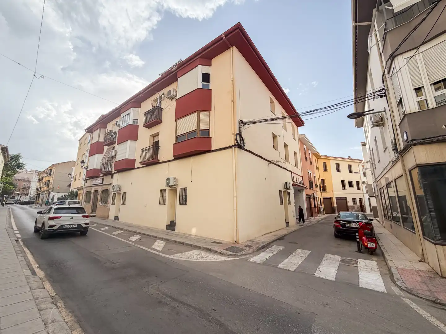 Vista exterior de Pis en venda en Baza amb Terrassa, Moblat i Forn