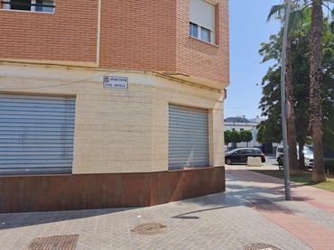 Individual en venta en Avenida Blas Infante
