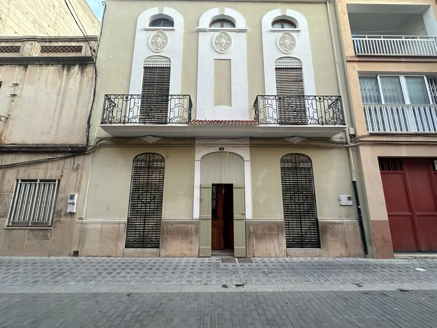 Vista exterior de Casa o xalet en venda en Almazora / Almassora amb Terrassa, Traster i Balcó