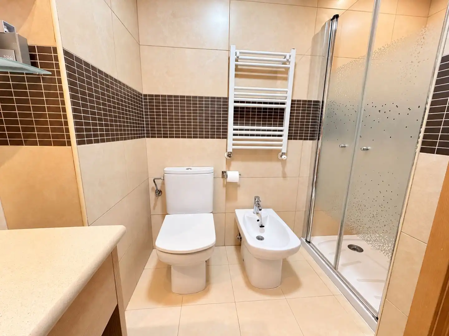 Baño de Piso en venta en Torrent con Aire acondicionado y Balcón
