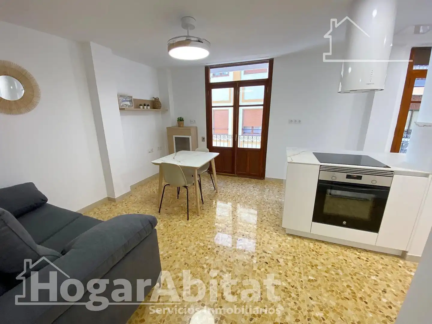 Sala d'estar de Pis en venda en Alzira amb Calefacció, Moblat i Balcó