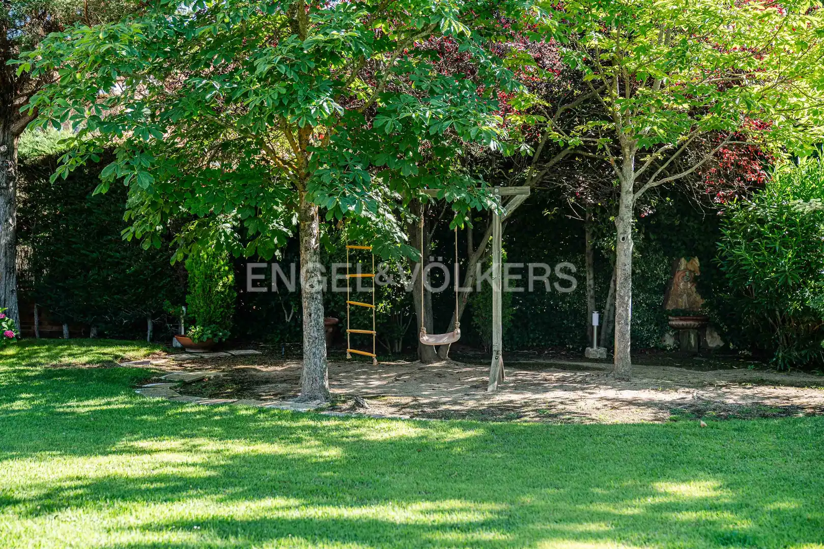 Casa o xalet de lloguer en Pozuelo de Alarcón amb Aire condicionat, Calefacció i Jardí privat