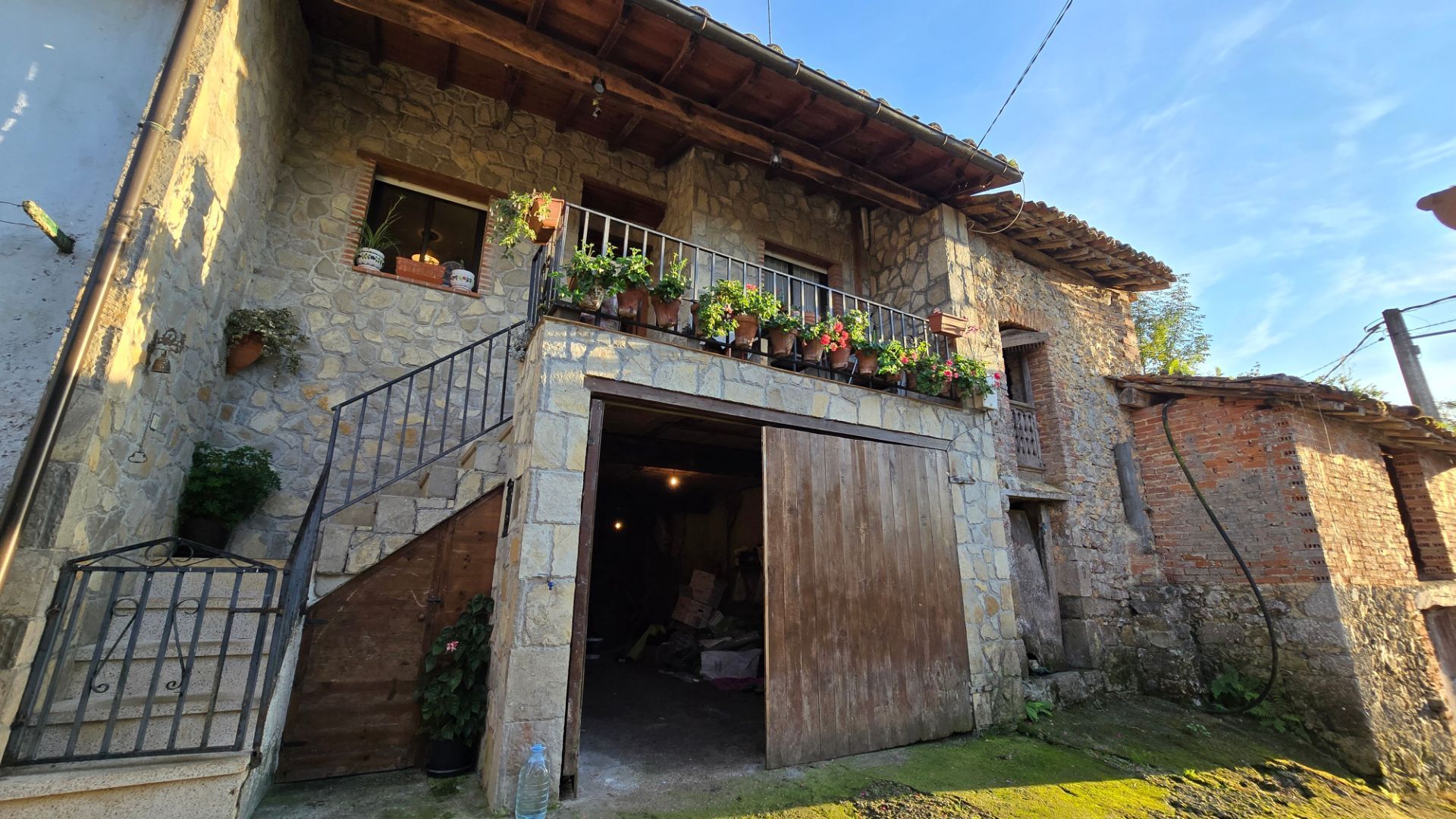 Exterior view of House or chalet for sale in Llanes  with Heating, Private garden and Terrace
