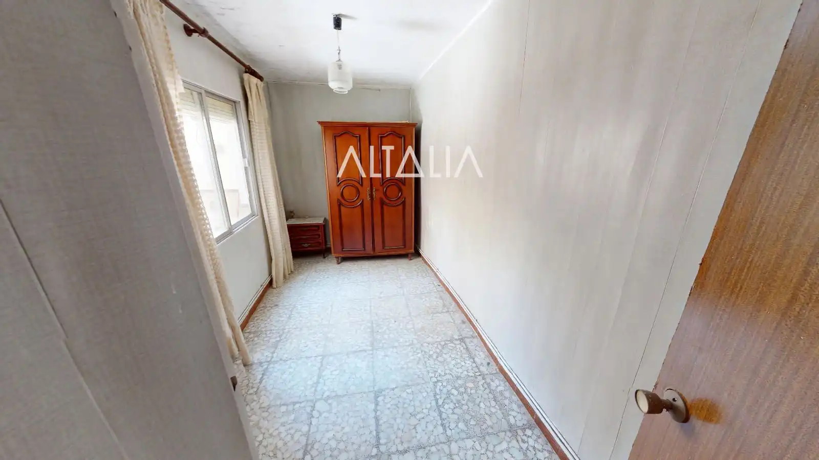 Habitación de Casa o chalet en venta en Pozorrubio de Santiago con Calefacción y Jardín privado