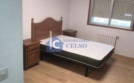 Foto 5 de Piso de alquiler en Valle Inclan, Centro, Ourense Capital