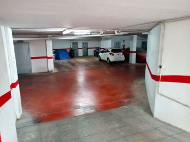 Plaça d'aparcament individual en venda a Carrer Sant Roc 37