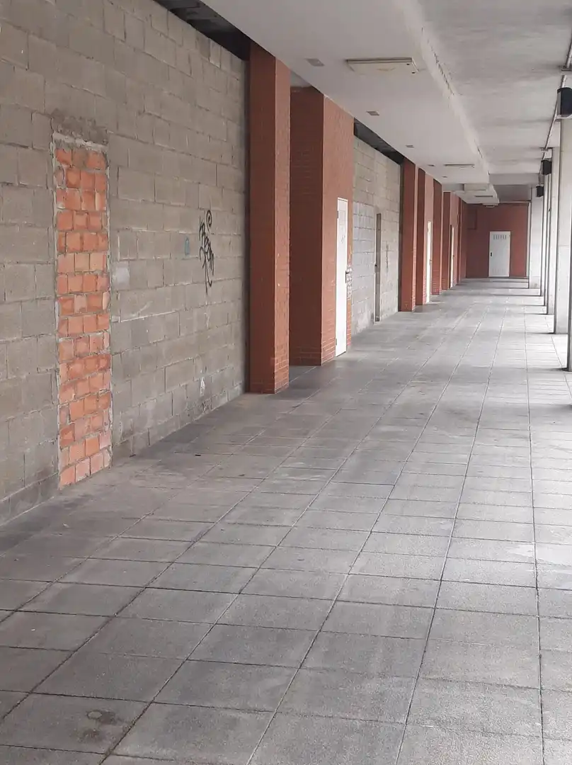 Local comercial en venta en Bagatza - San Vicente