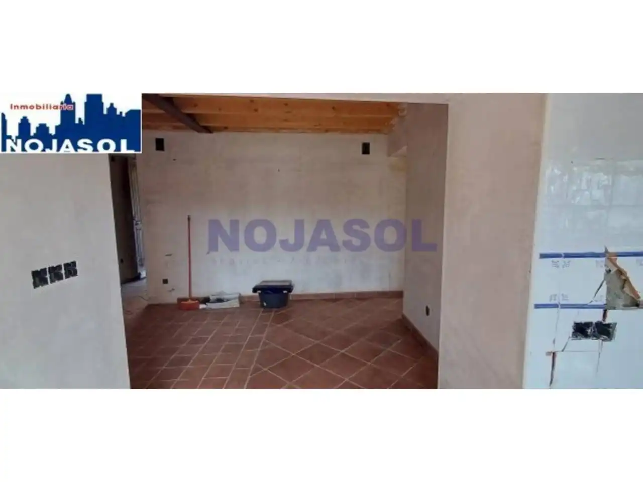 Houses for sale in Noja  with Private garden and Terrace