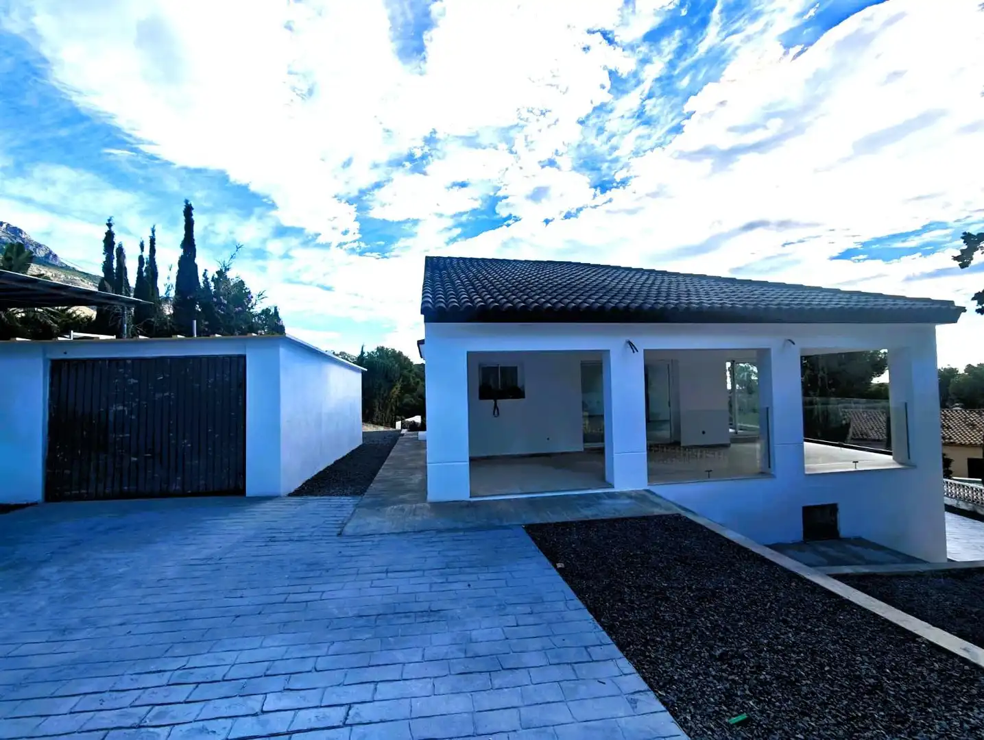 Vista exterior de Casa o chalet en venta en Altea con Calefacción, Terraza y Piscina