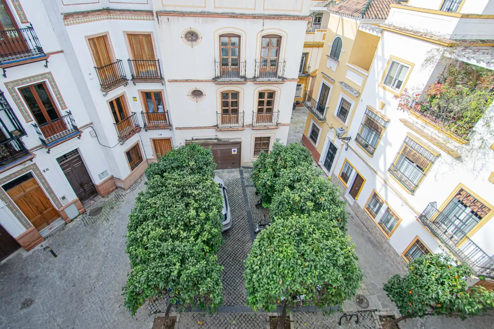 Exterior view of Houses for sale in Sevilla  with Balcony