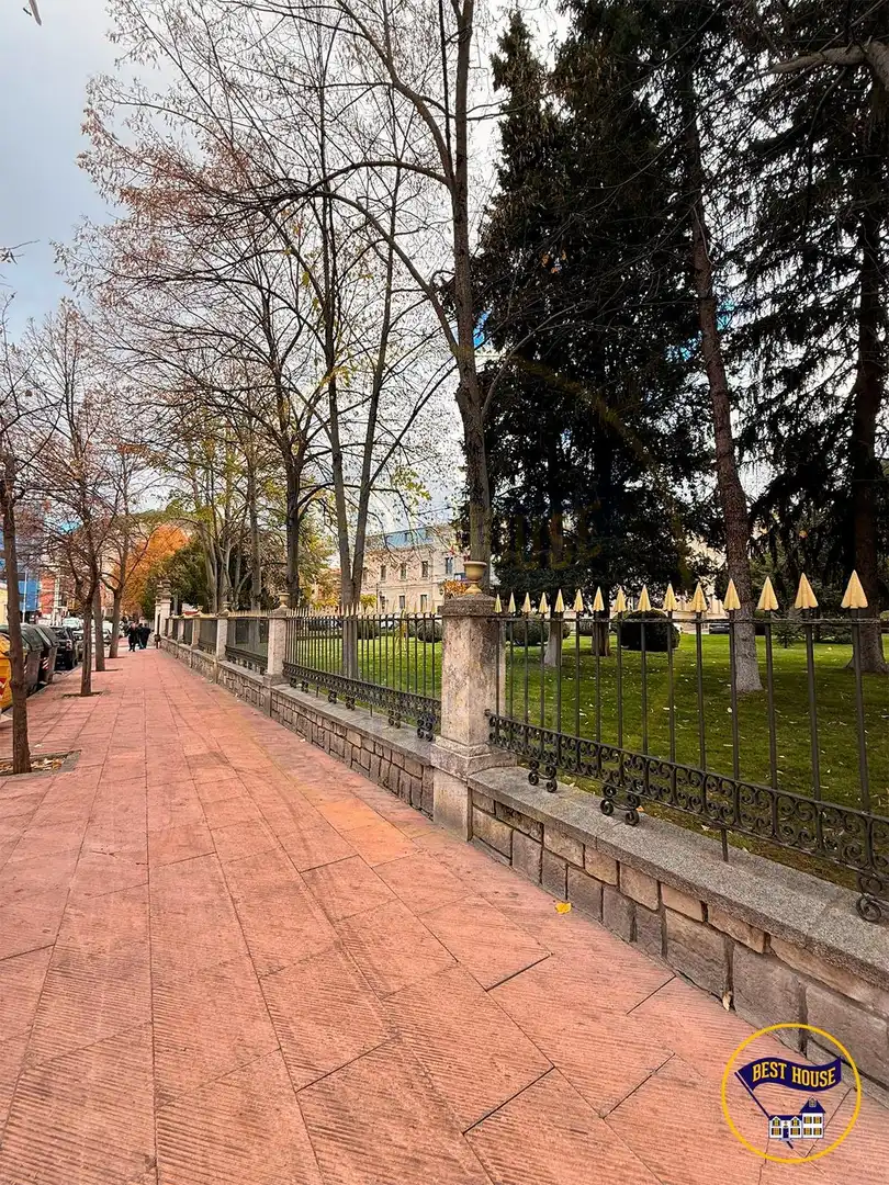 Piso en venta en RAMON Y CAJAL, Centro