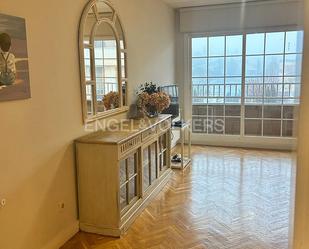 Sala d'estar de Dúplex de lloguer en Majadahonda amb Aire condicionat, Calefacció i Jardí privat