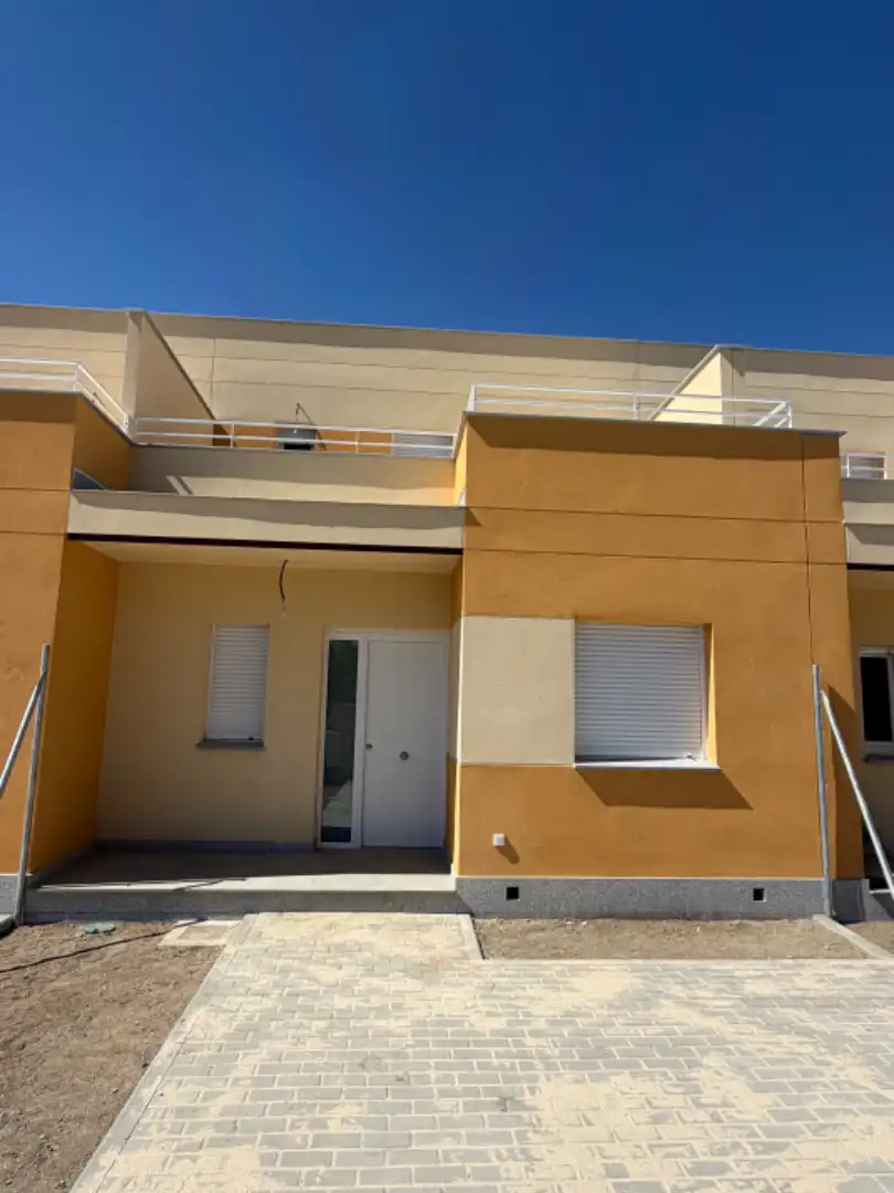 Vista exterior de Casa o chalet en venta en San Cristóbal de Segovia con Calefacción, Jardín privado y Parquet