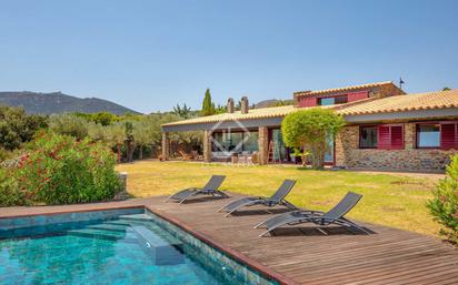 Jardí de Casa o xalet en venda en Cadaqués amb Aire condicionat, Terrassa i Piscina