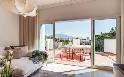 Terrassa de Apartament en venda en Benahavís amb Terrassa, Moblat i Piscina comunitària