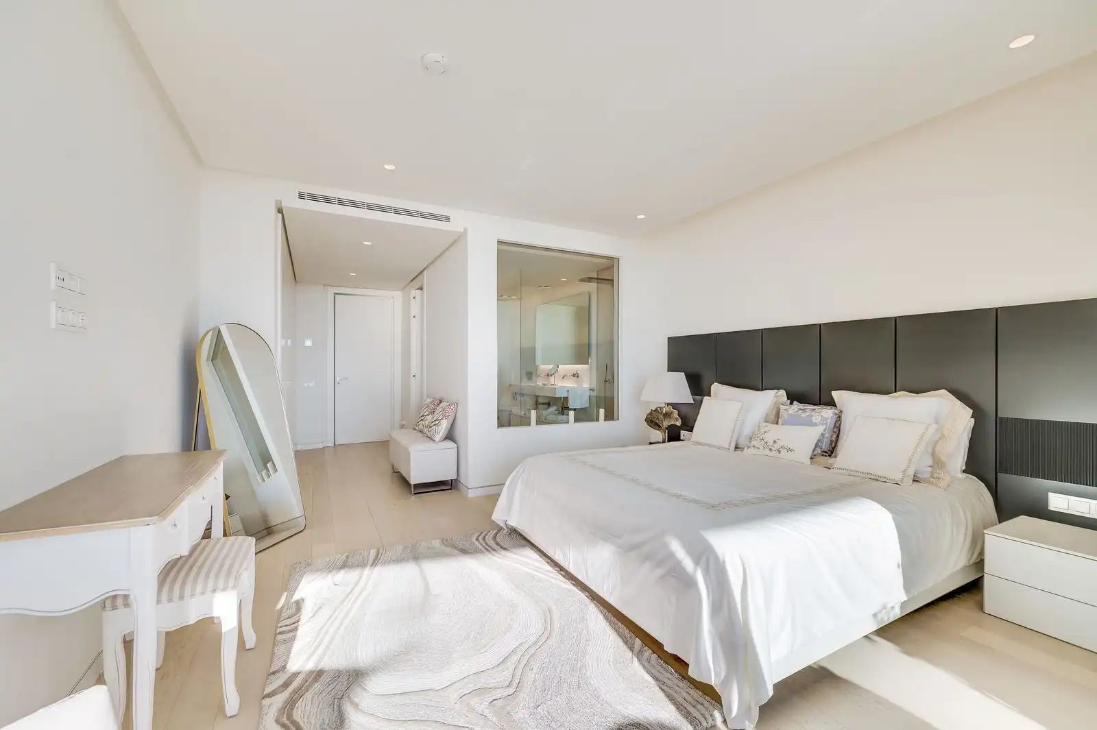 Dormitori de Apartament en venda en Ojén amb Terrassa, Traster i Moblat