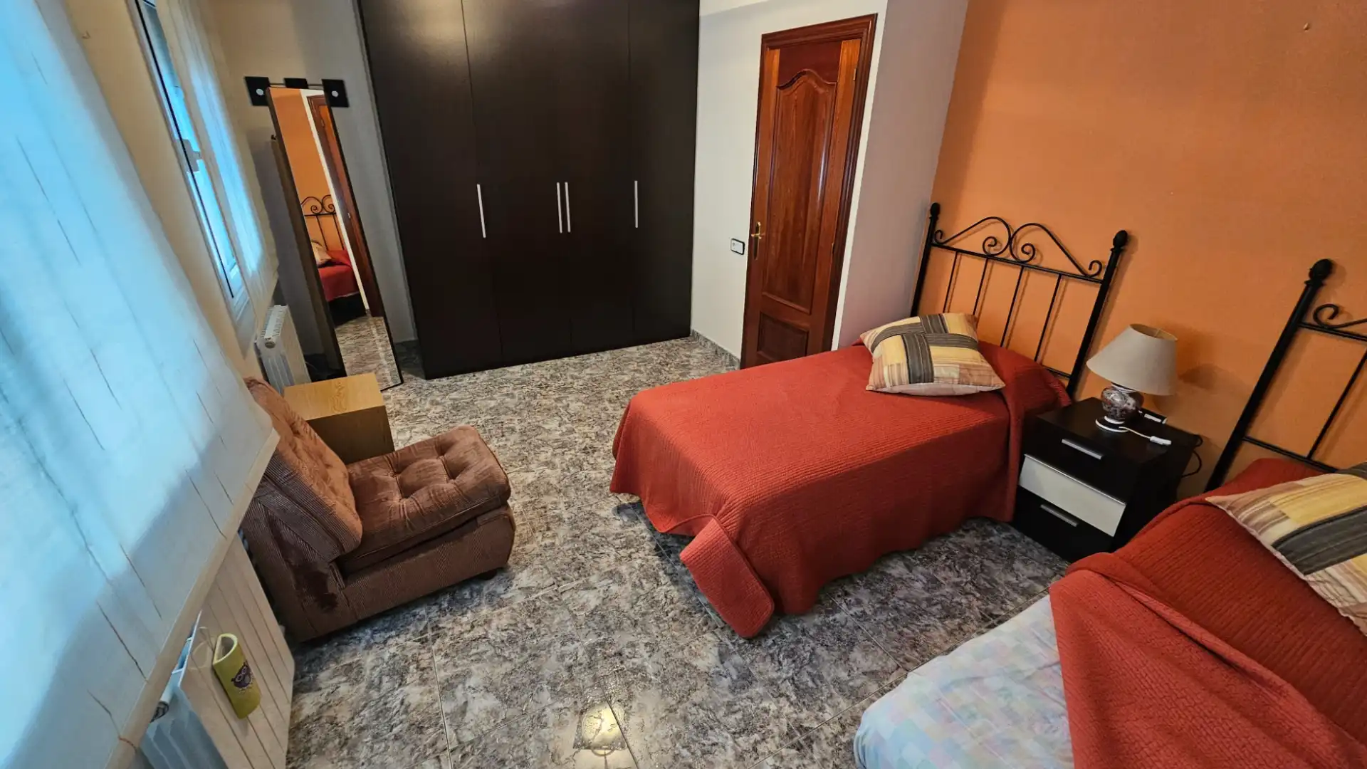 Dormitori de Casa adosada en venda en Sabadell amb Aire condicionat, Calefacció i Terrassa