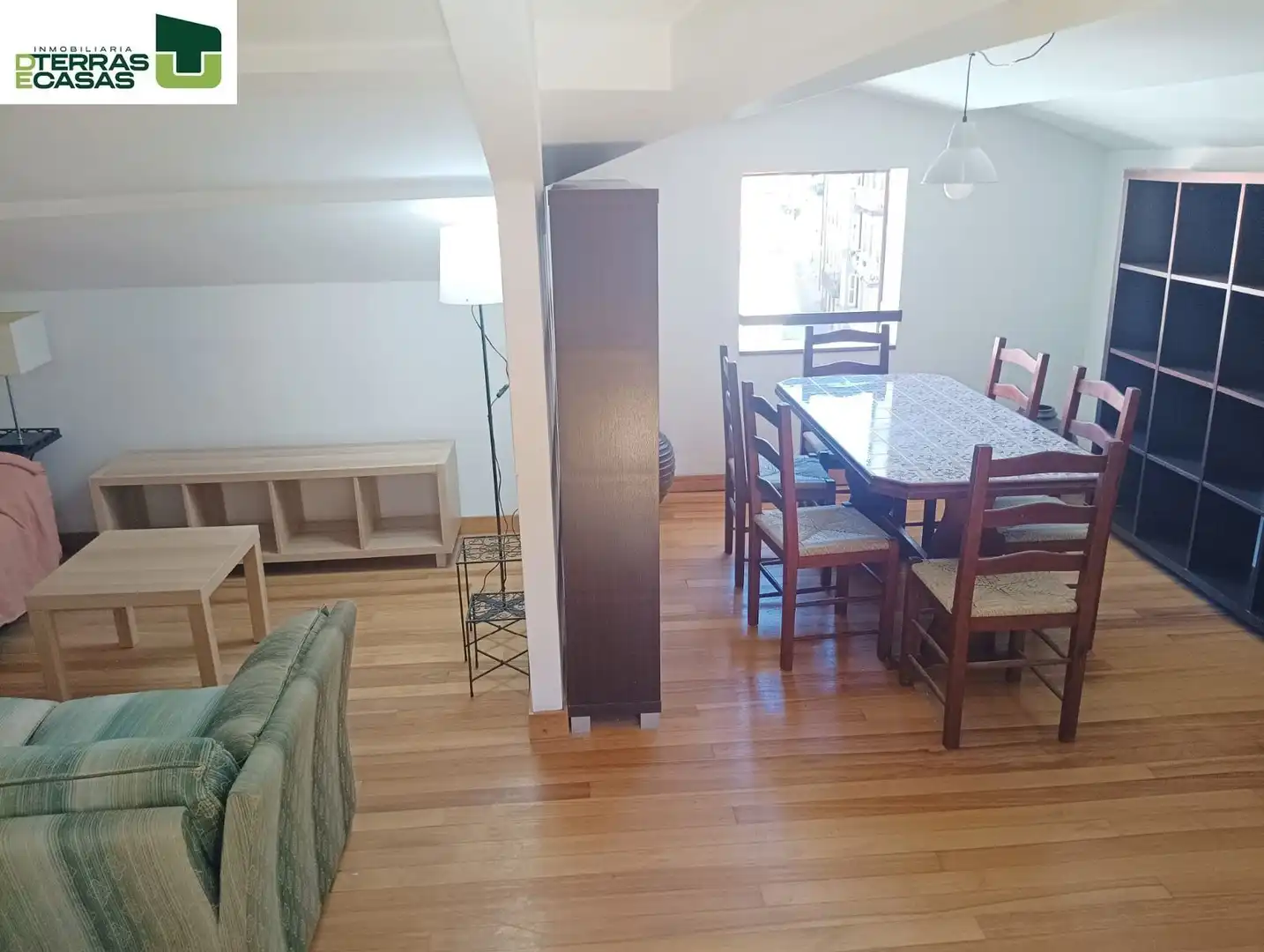 Comedor de Ático de alquiler en Pontevedra Capital  con Calefacción, Terraza y Amueblado