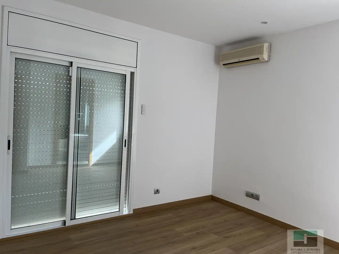 Bedroom of Houses for rent in Castelldefels  with Air Conditioner, Heating and Parquet flooring