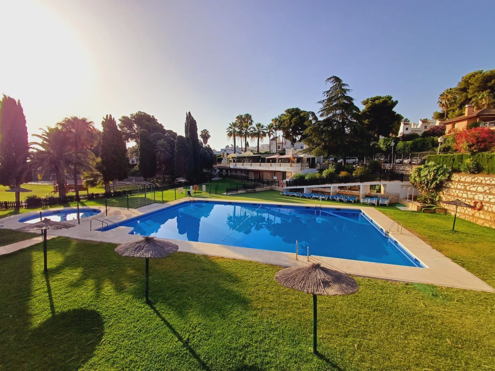 Piscina de Apartament en venda en Mijas amb Aire condicionat, Terrassa i Traster