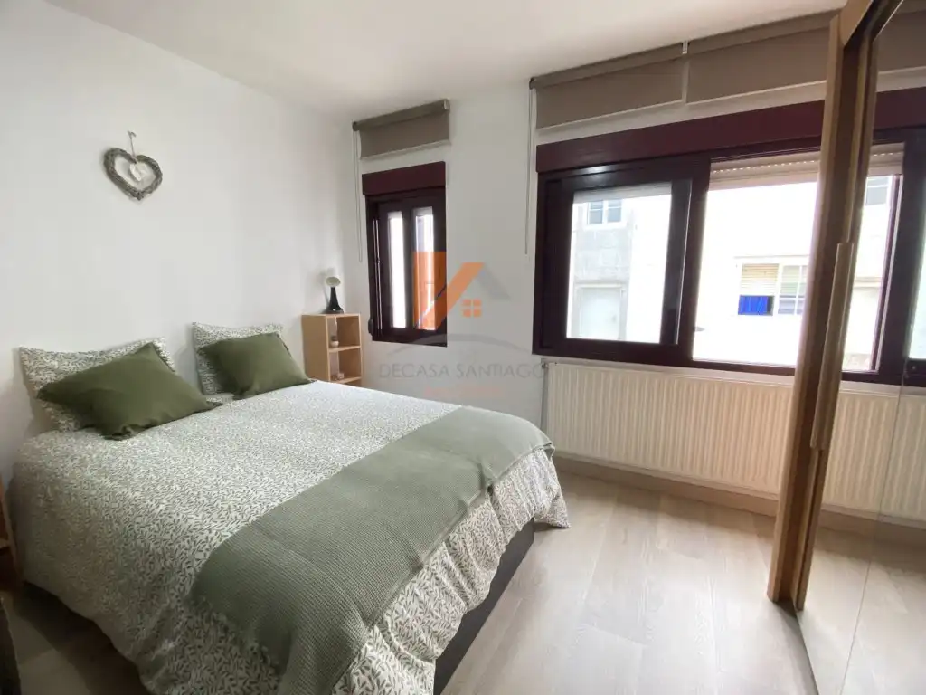 Dormitori de Apartament de lloguer en Santiago de Compostela  amb Moblat