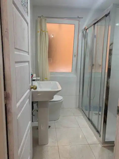 Bathroom of Flat for sale in Oviedo 