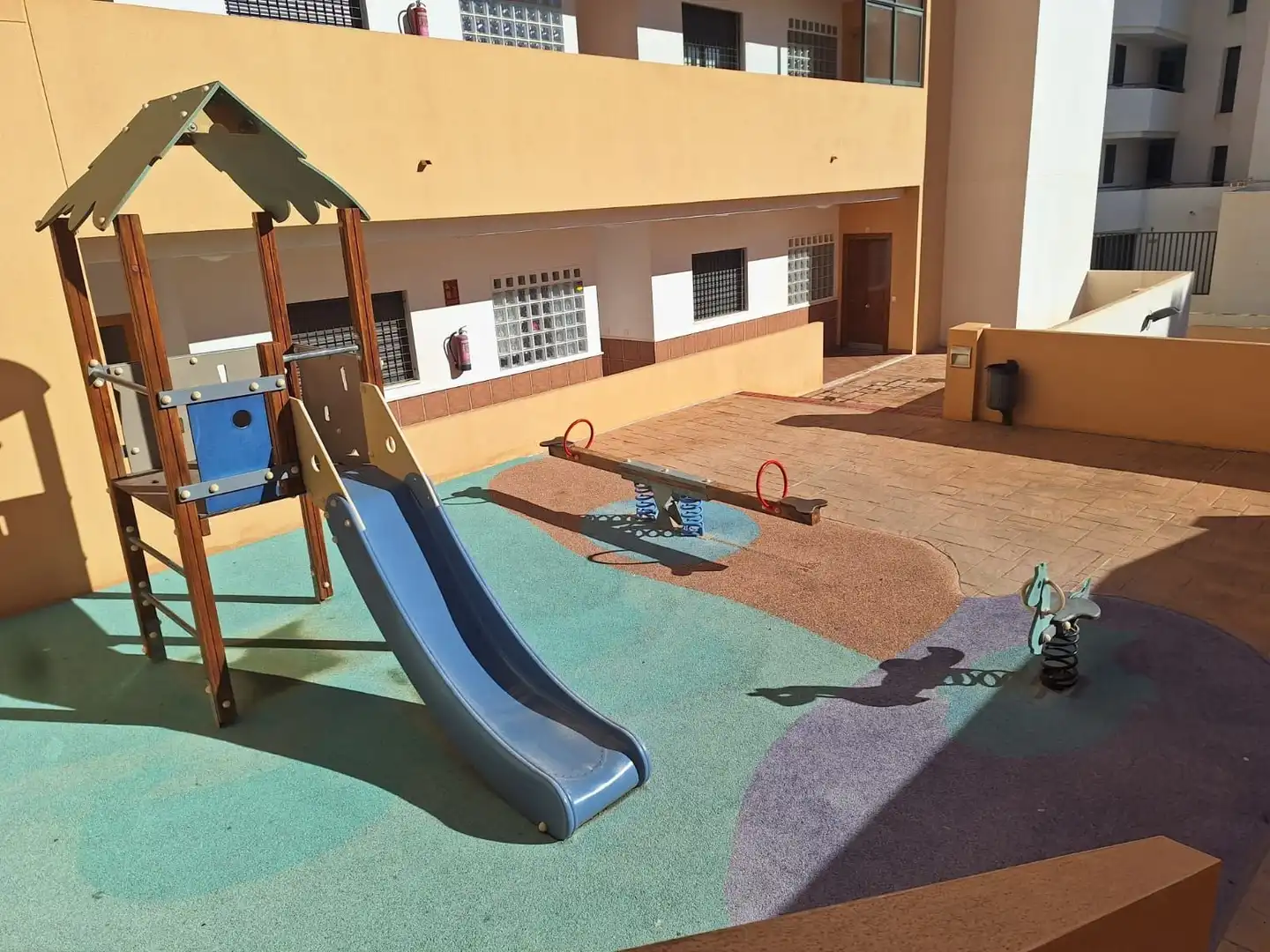 Parking de Ático en venta en Roquetas de Mar con Aire acondicionado, Calefacción y Trastero