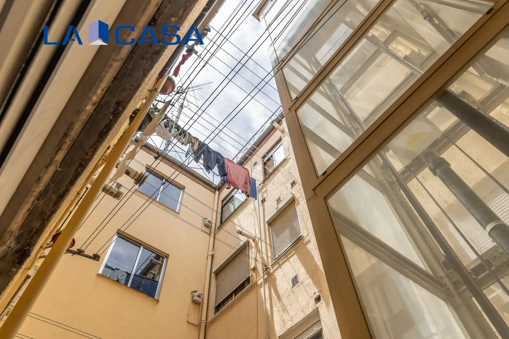 Vista exterior de Piso en venta en Madrid