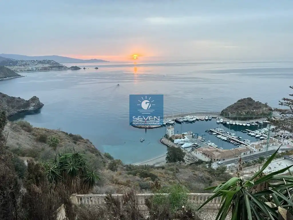 Vista exterior de Casa o chalet en venta en Almuñécar con Jardín privado, Terraza y Piscina