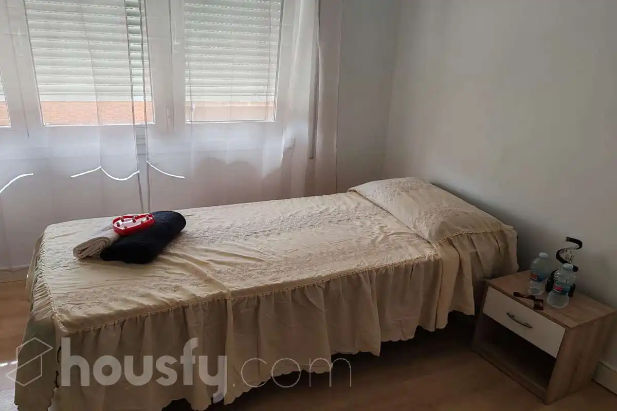 Piso de alquiler en Calle de Daoíz y Velarde, El Ejido - Santa Ana
