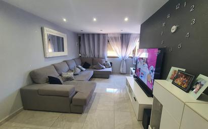 Living room of Flat for sale in Sant Adrià de Besòs