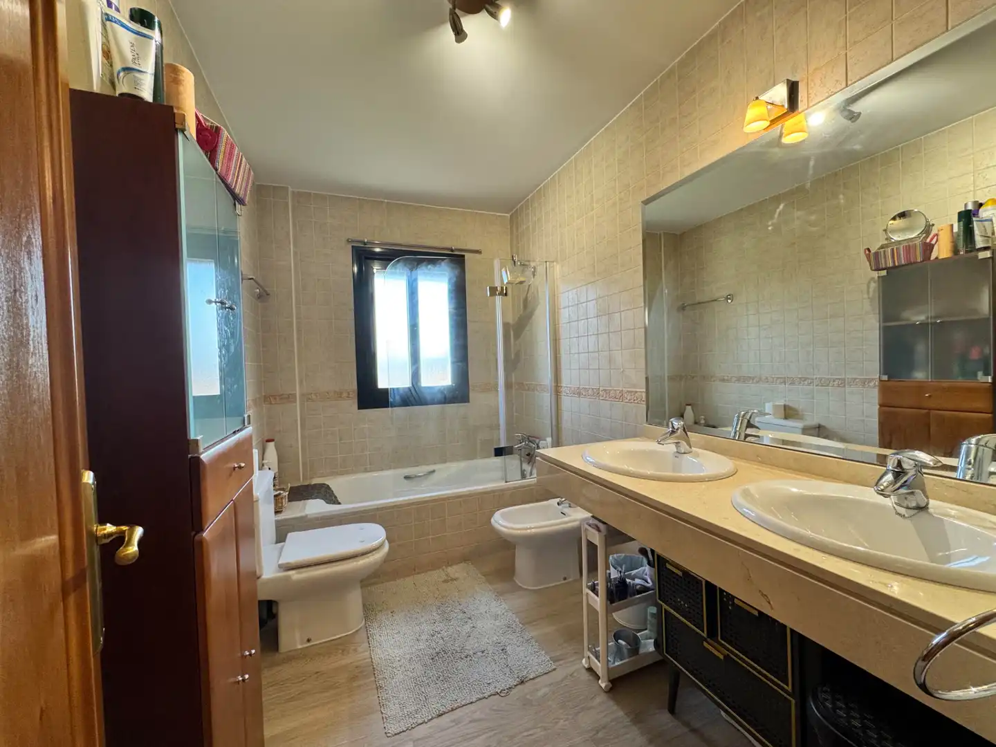 Bathroom of Houses for sale in El Escorial  with Air Conditioner, Heating and Private garden