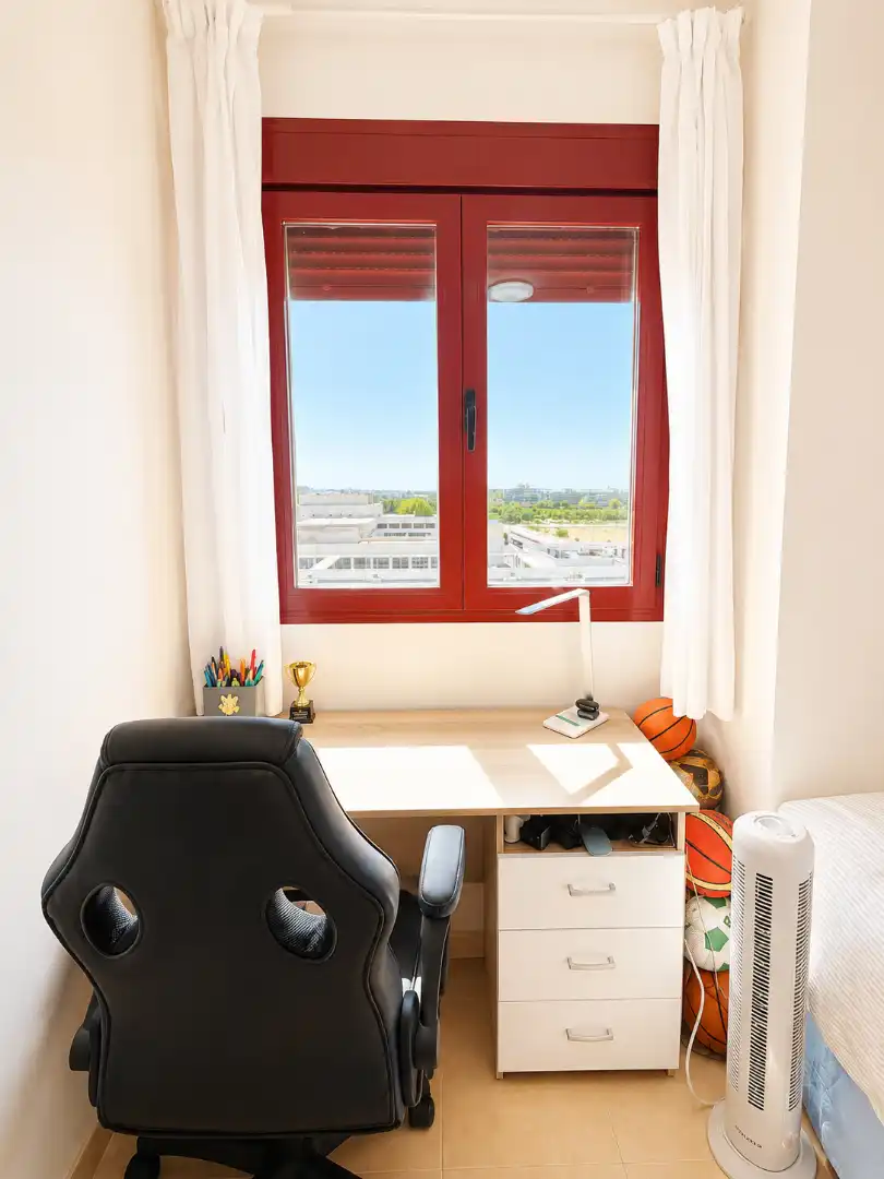 Flat for sale in Sevilla  with Air Conditioner and Community pool