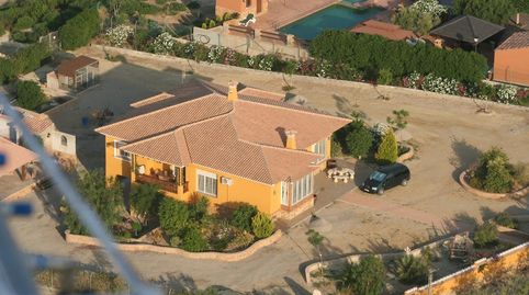 MAGNÍFICO CHALET INDEPENDIENTE CON 10.000 M DE PARCELA, PISCINA Y ZONAS DE OCIO EN VERA, ALMERÍA, immagine 2