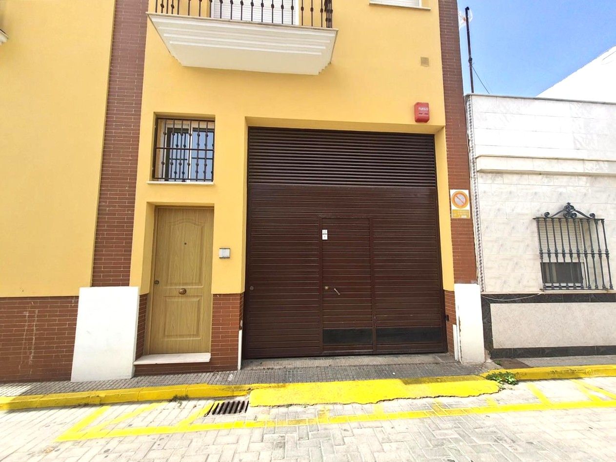 Exterior view of Garage for sale in Isla Cristina