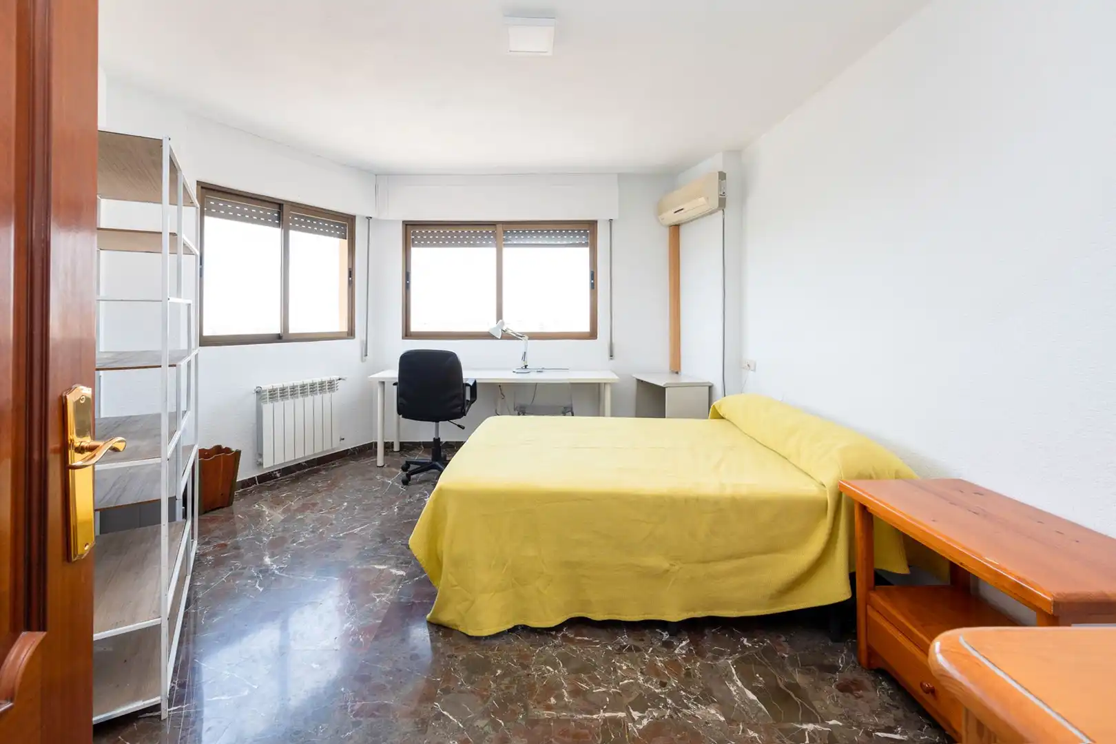 Flat for rent in N/A, -1, Camino de Ronda